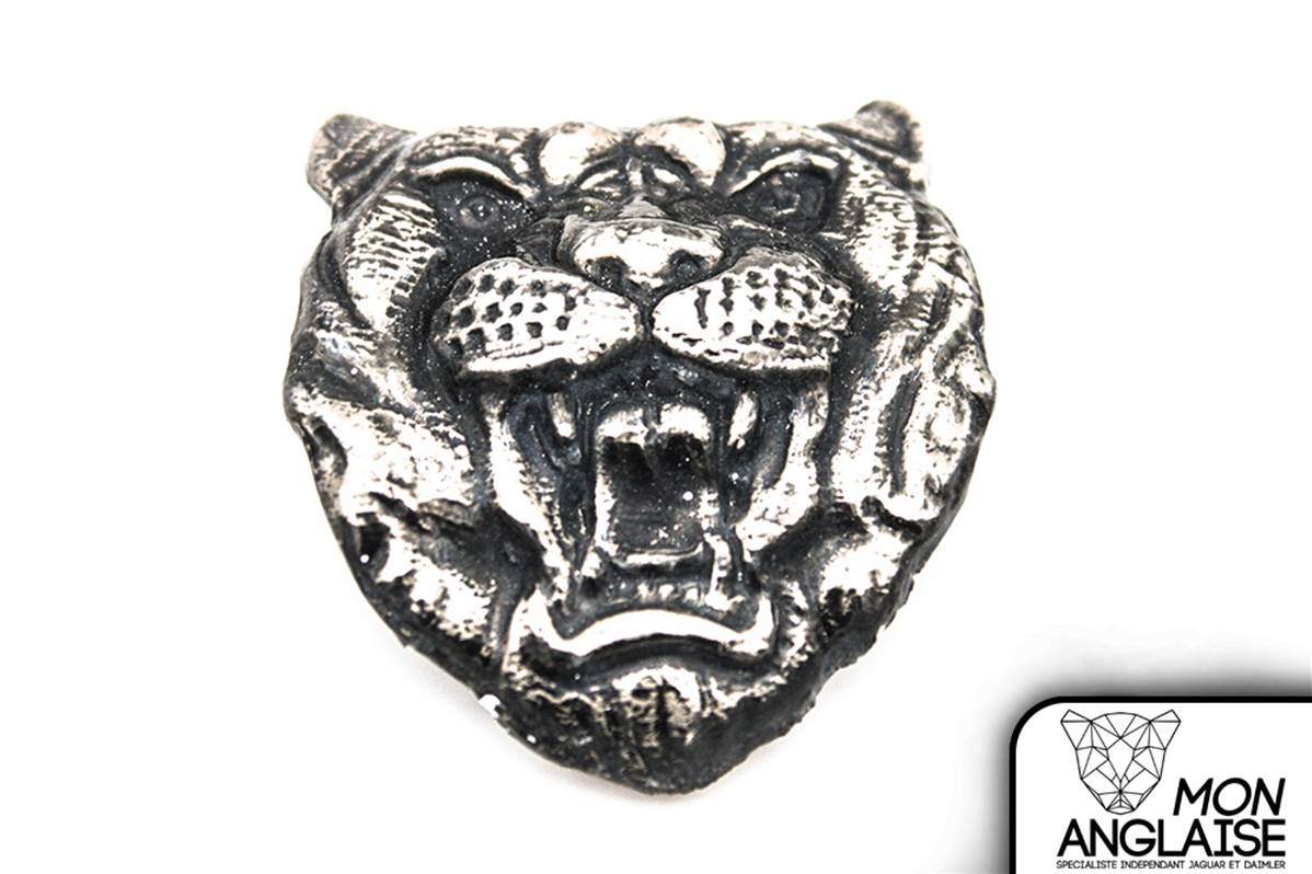 Insigne Badge  de  calandre  Jaguar  d occasion de  Jaguar  