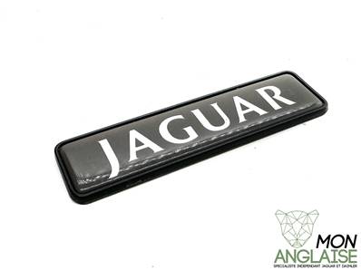 Badge de coffre "jaguar" / Jaguar XJ8 de 1998 à 2002