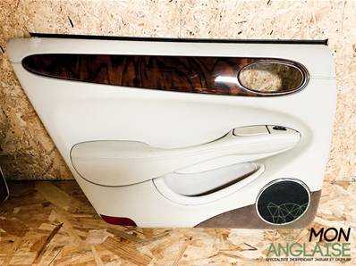 Panneau de portière arrière gauche ivoire / Jaguar XJ8 de 1998 à 2002